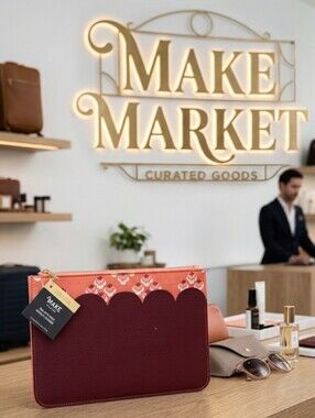 ♥️ NWT Make Market Scalloped Pouch / Travel Clutch ♥️